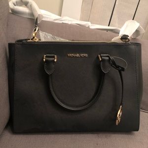 Brand New Michael Kors Cross Body Bag